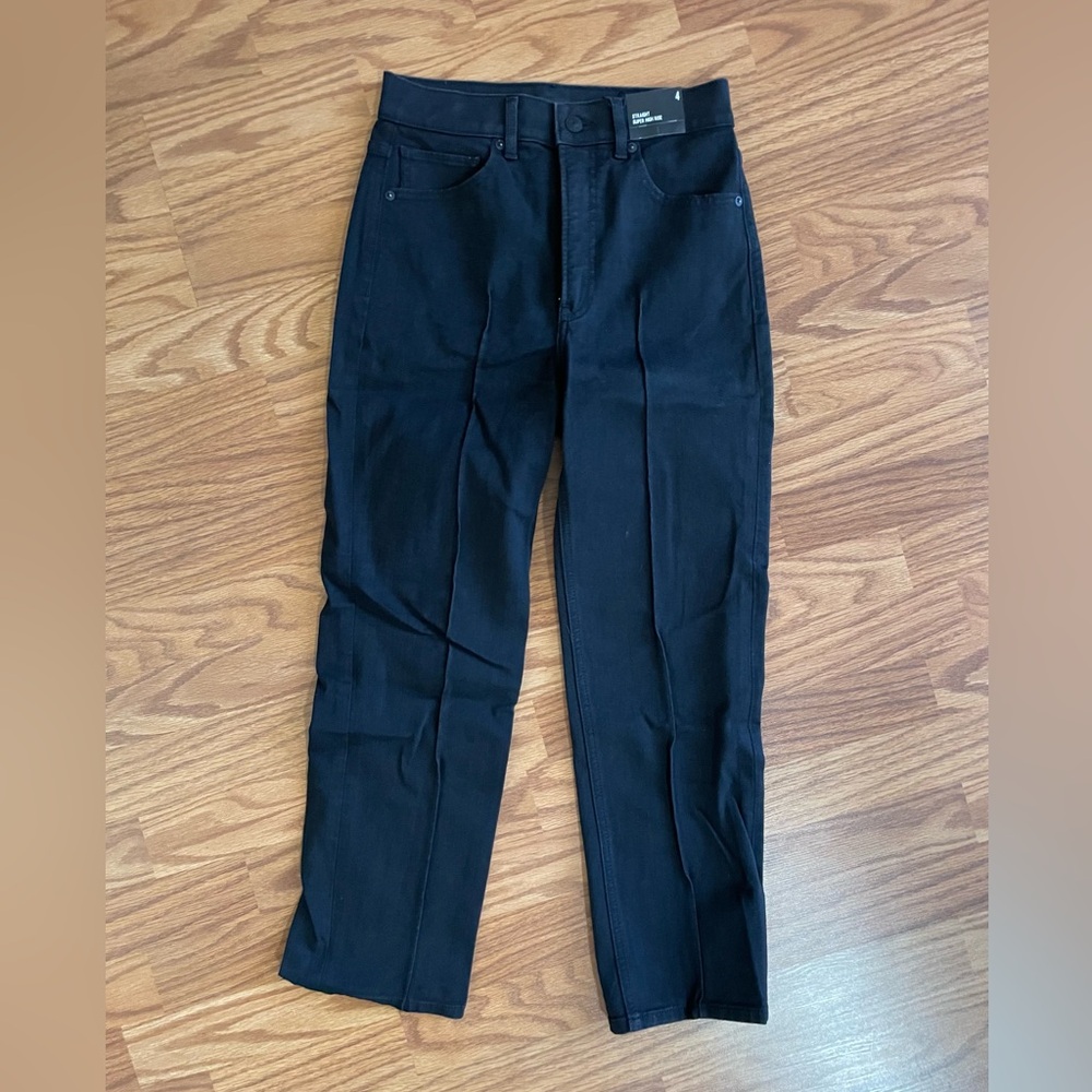 BNWT Women’s EXPRESS Black Jeans Size 4
